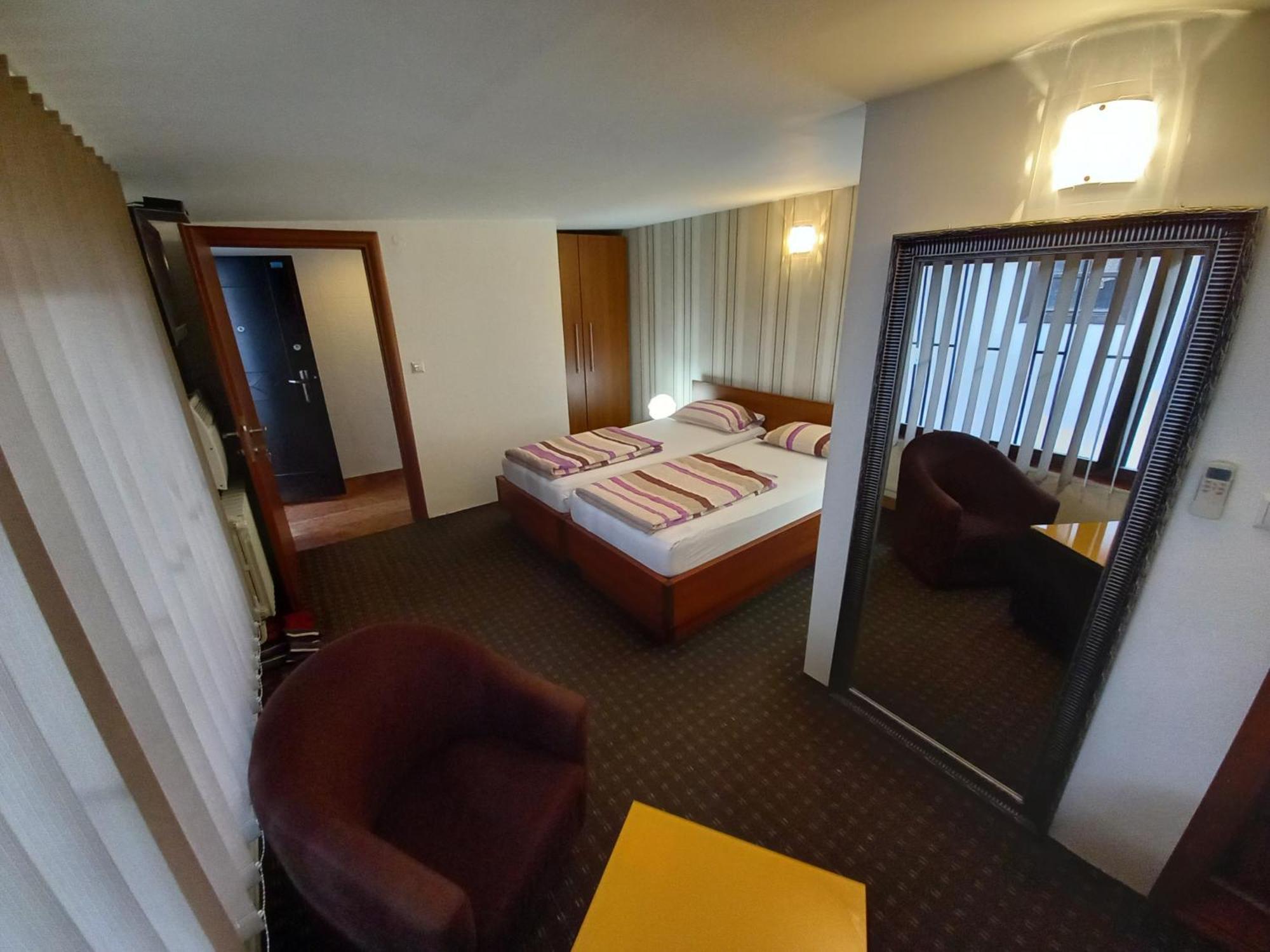 Prenociste Zan Hotel SJJ Kamer foto