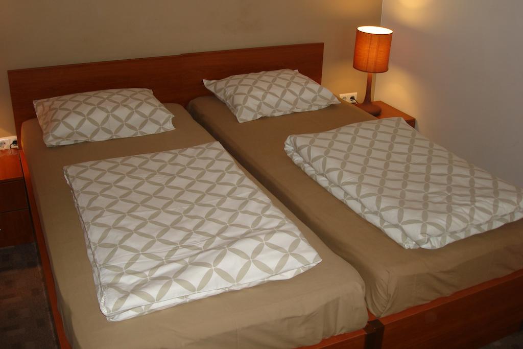 Prenociste Zan Hotel SJJ Kamer foto