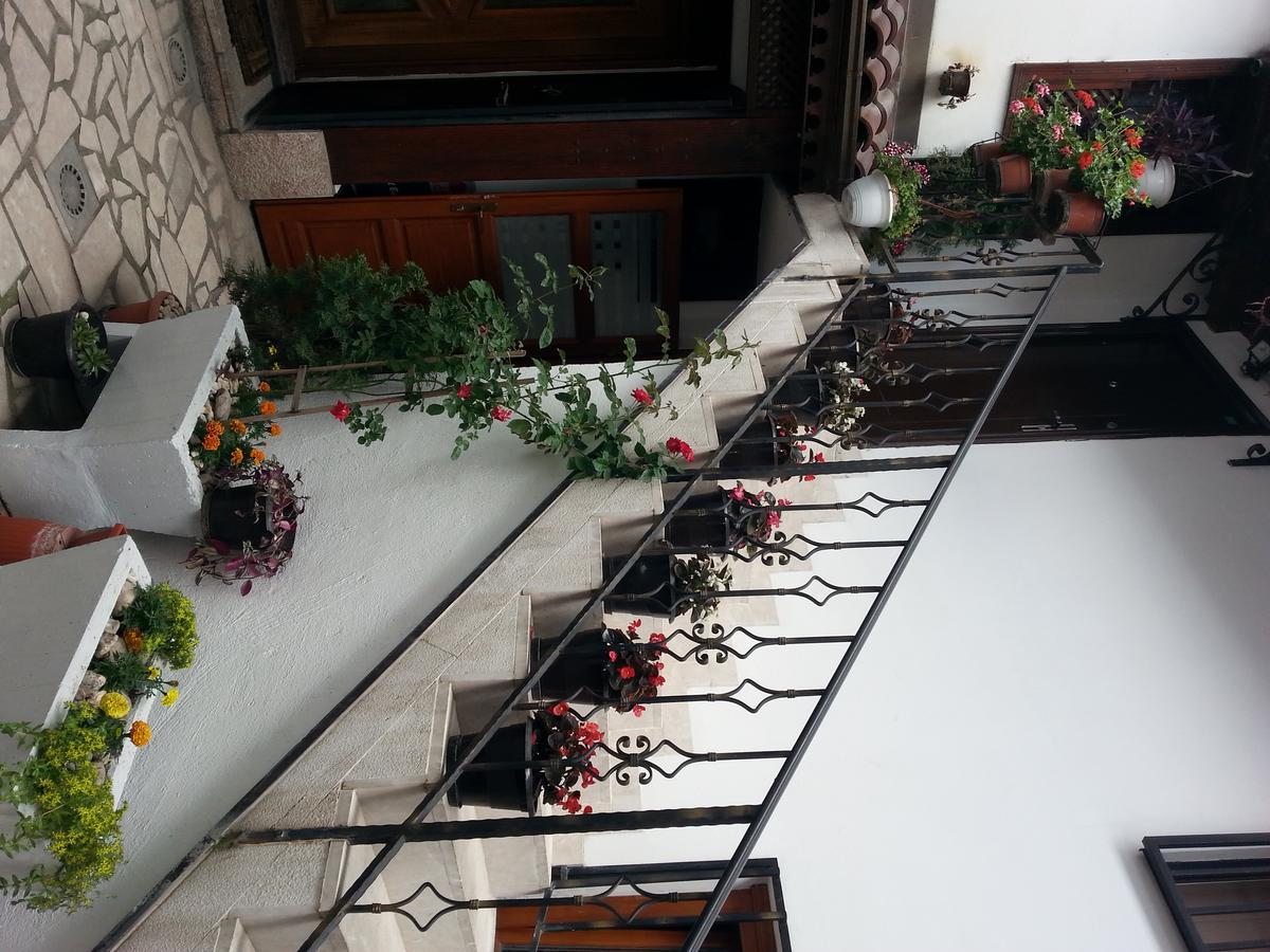 Prenociste Zan Hotel SJJ Buitenkant foto